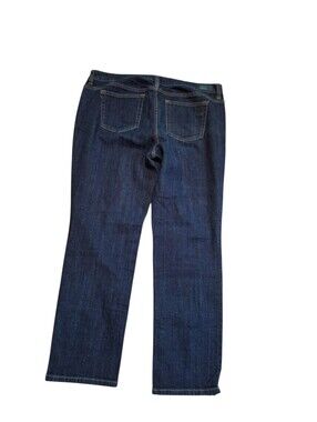 Liz Claiborne Classic Fit Straight Jeans Ladies 12P Preppy Academic Fall Denim